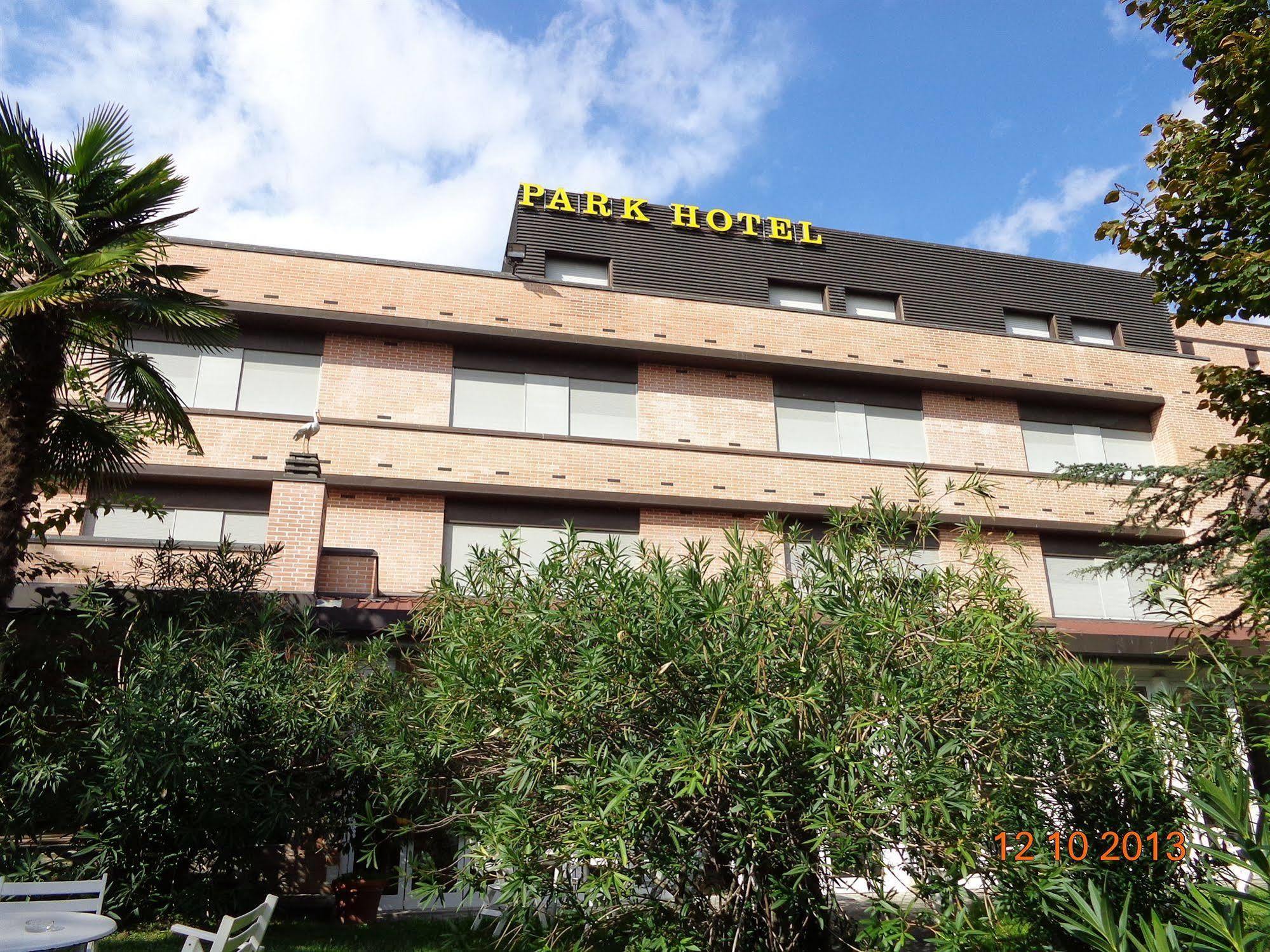 Park Hotel Castel San Pietro Terme Kültér fotó